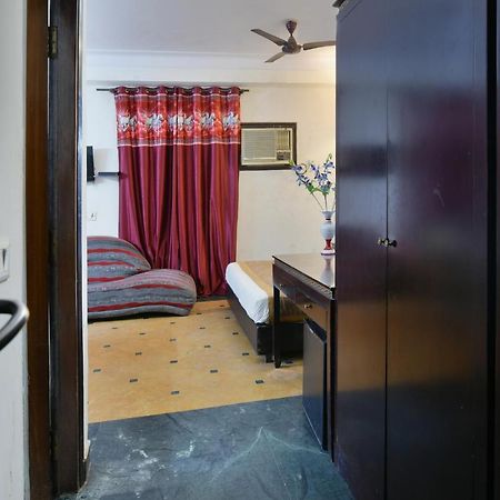 Hotel I Stay & Revels Near New Delhi Railway Station- By Ap Singh Hotels Exterior photo