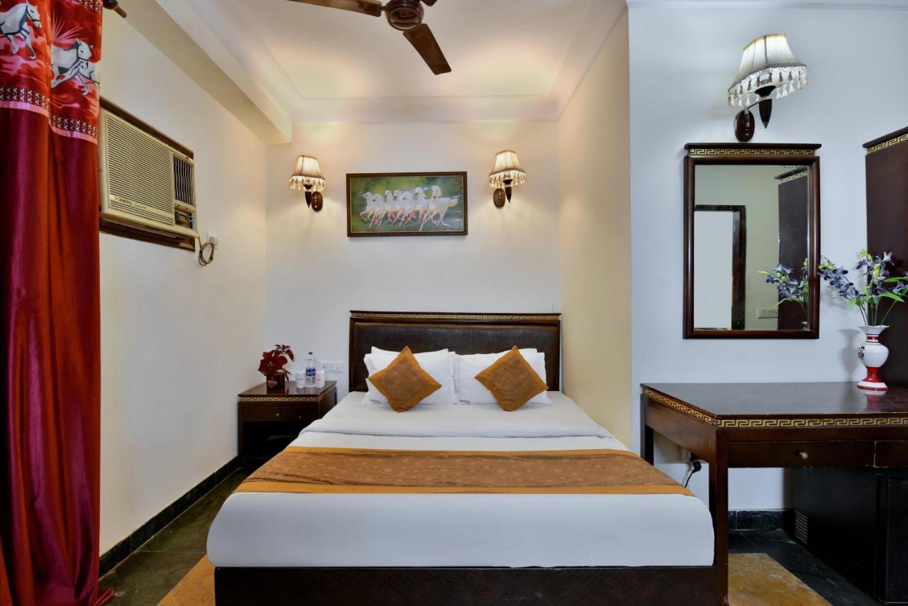 Hotel I Stay & Revels Near New Delhi Railway Station- By Ap Singh Hotels Exterior photo